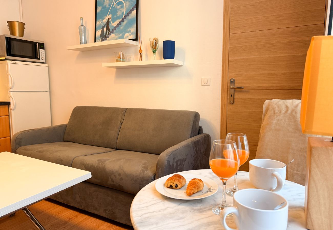 Apartment in Cannes - 1 BEDROOM THE COSY NEST  APARTMENT