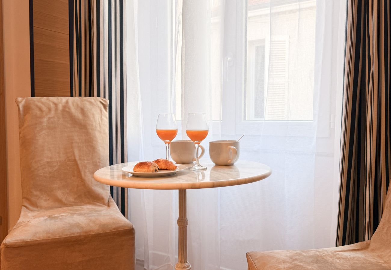 Apartment in Cannes - 1 BEDROOM THE COSY NEST  APARTMENT