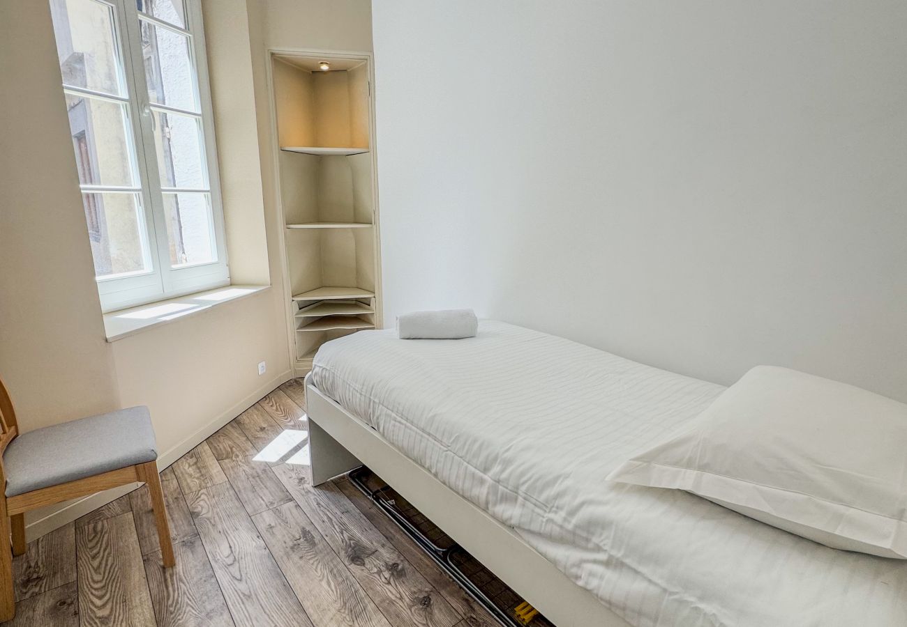 Apartment in Cannes - RED DOOR Forville Market View
