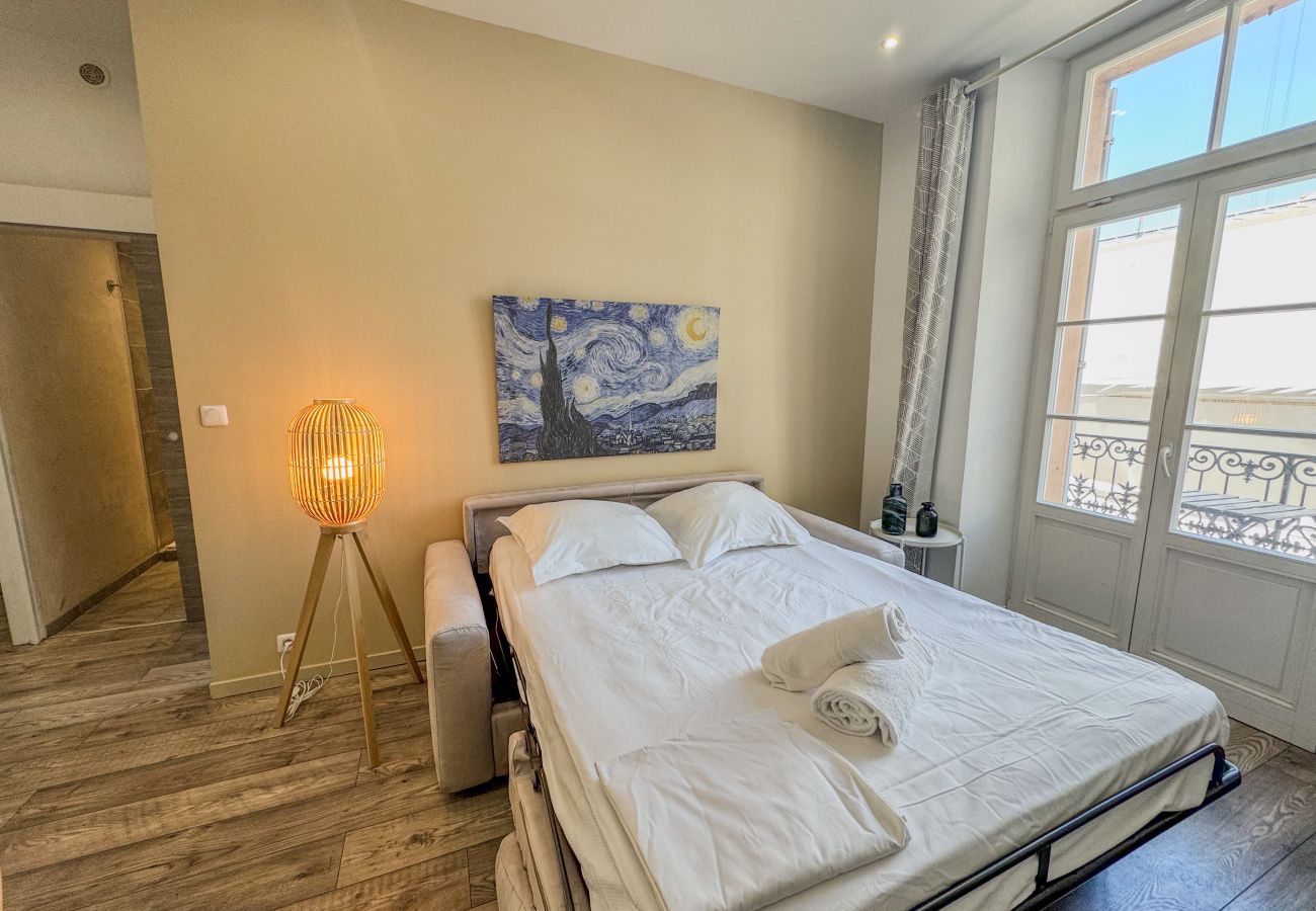 Apartment in Cannes - RED DOOR Forville Market View