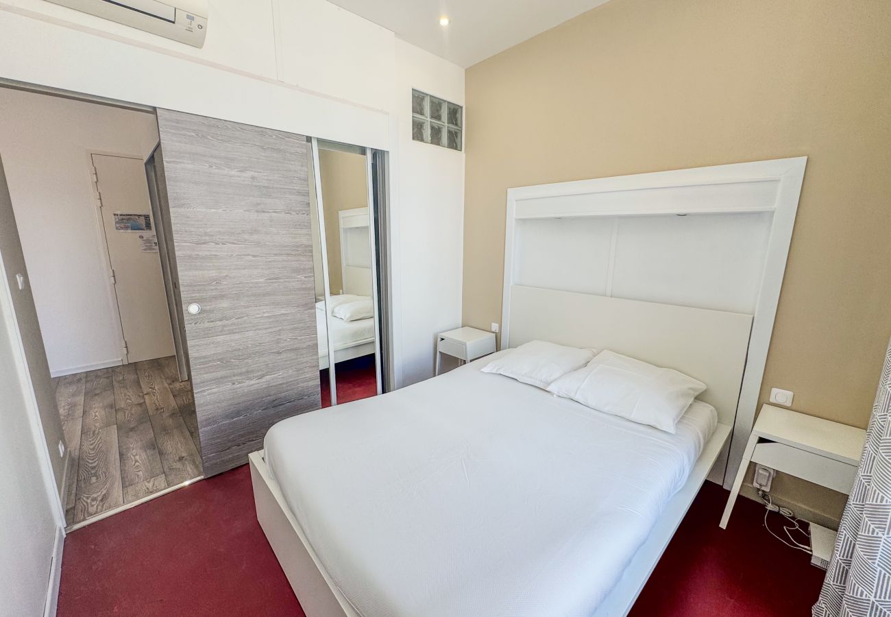 Apartment in Cannes - RED DOOR Forville Market View