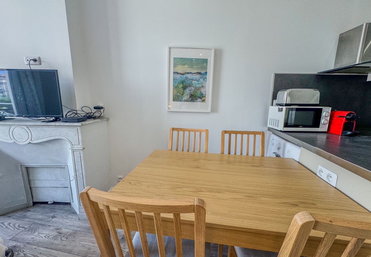 Apartment in Cannes - RED DOOR Forville Market View