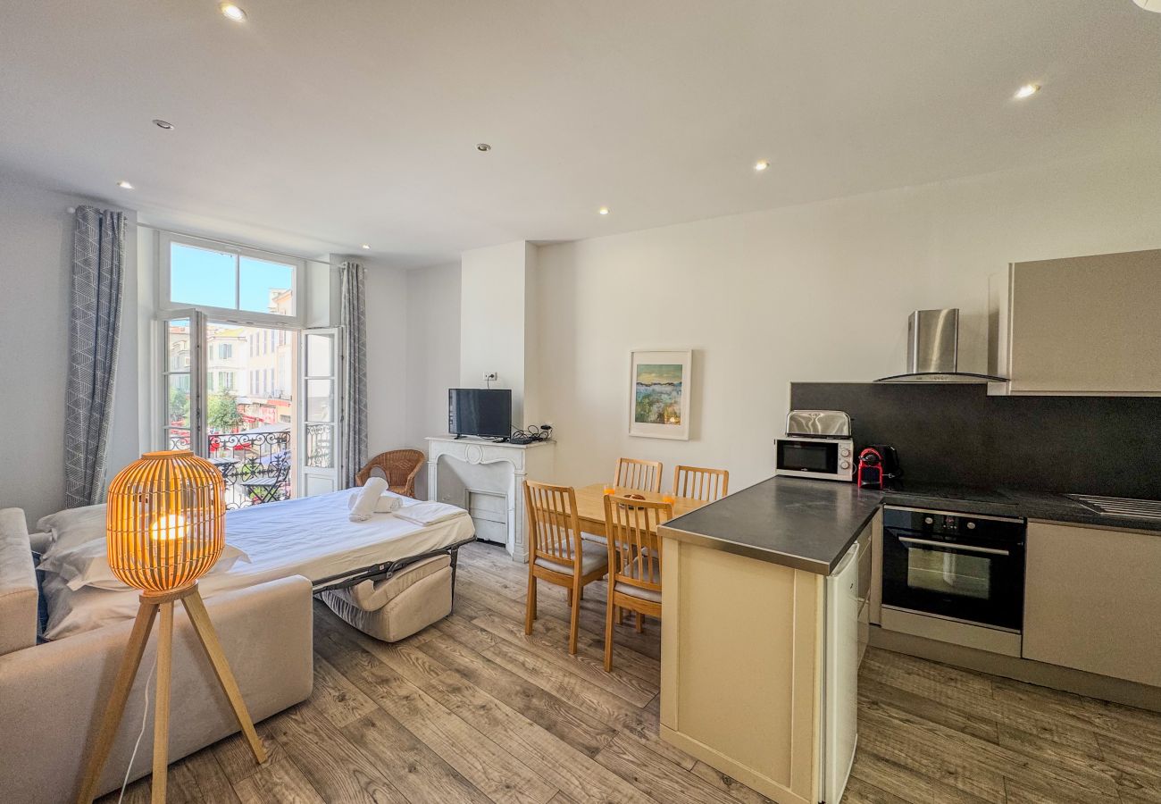 Apartment in Cannes - RED DOOR Forville Market View