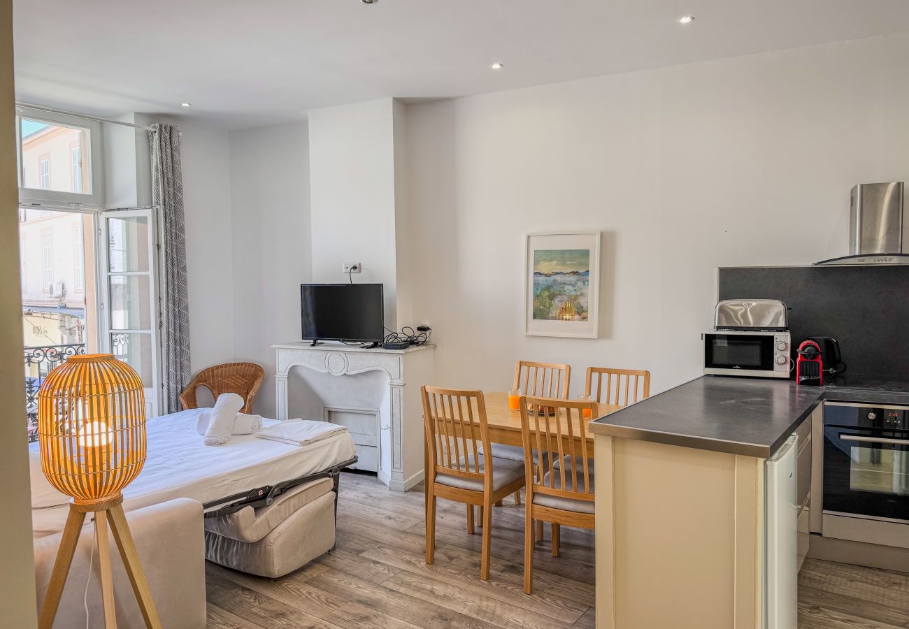 Apartment in Cannes - RED DOOR Forville Market View