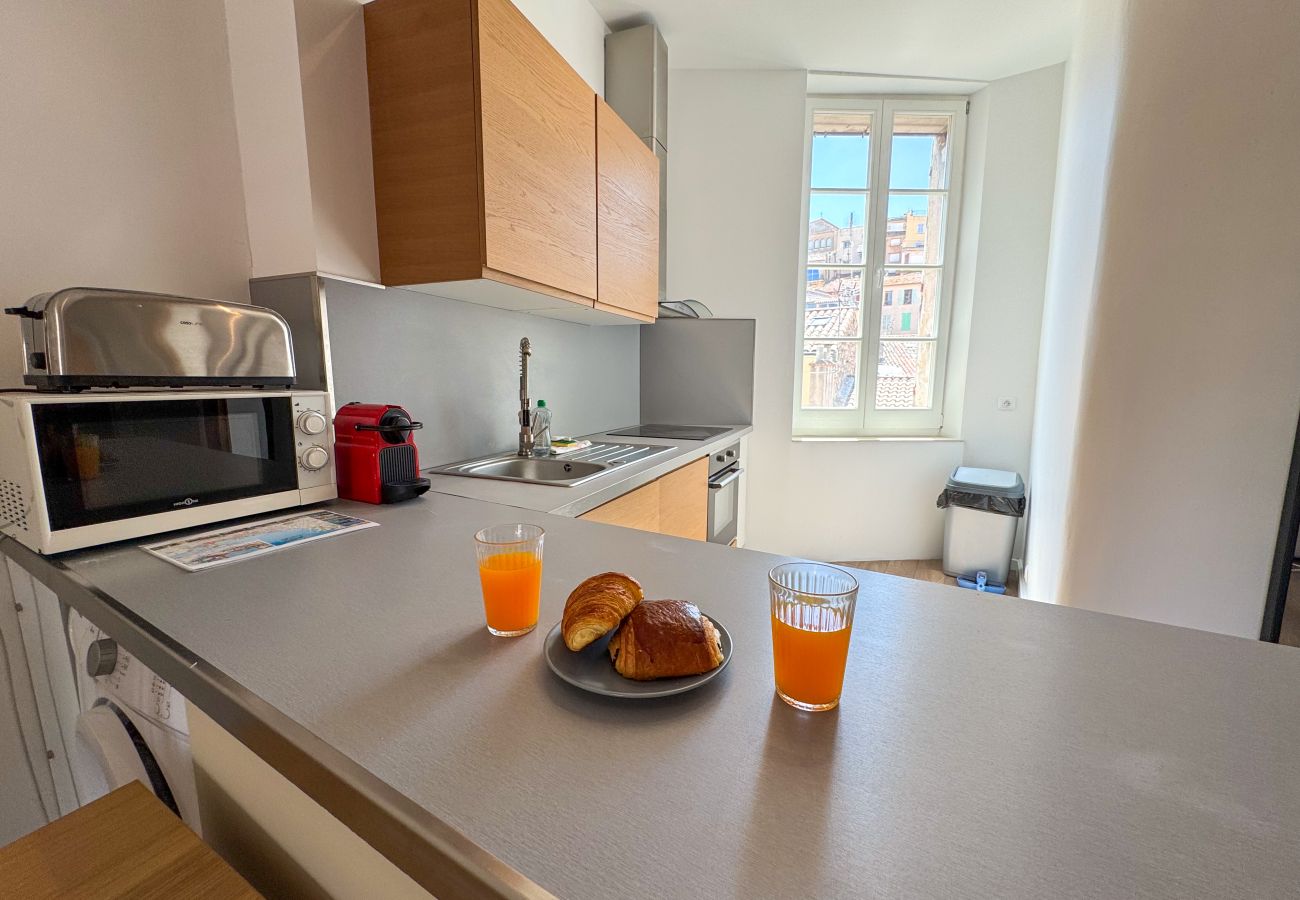 Apartment in Cannes - WOOD Forville Suquet View