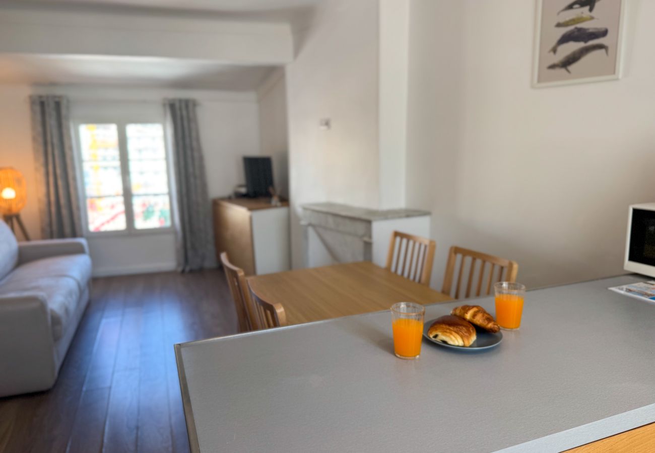 Apartment in Cannes - WOOD Forville Suquet View