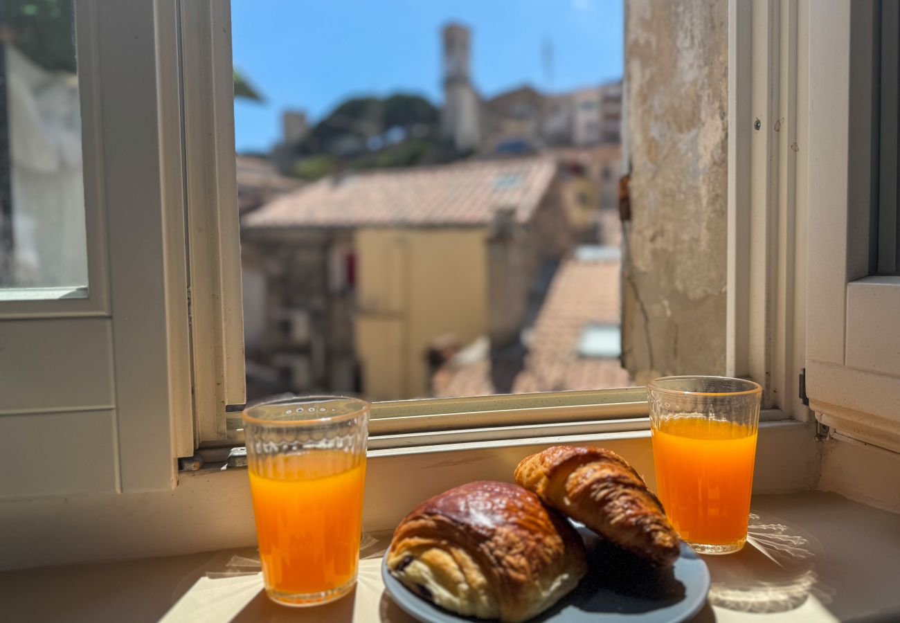 Apartment in Cannes - WOOD Forville Suquet View