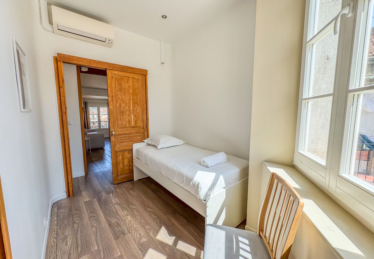 Apartment in Cannes - WOOD Forville Suquet View