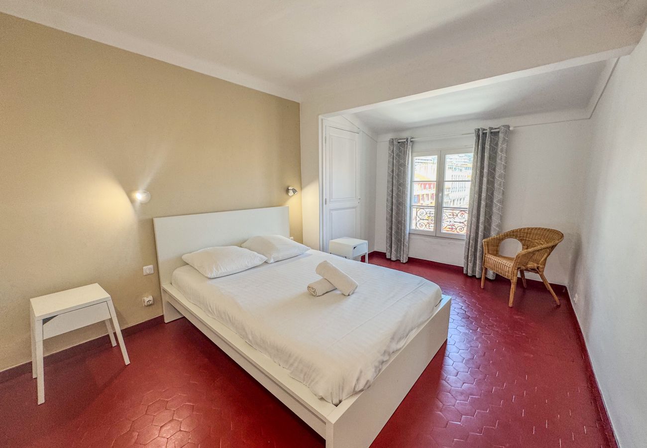Apartment in Cannes - WOOD Forville Suquet View