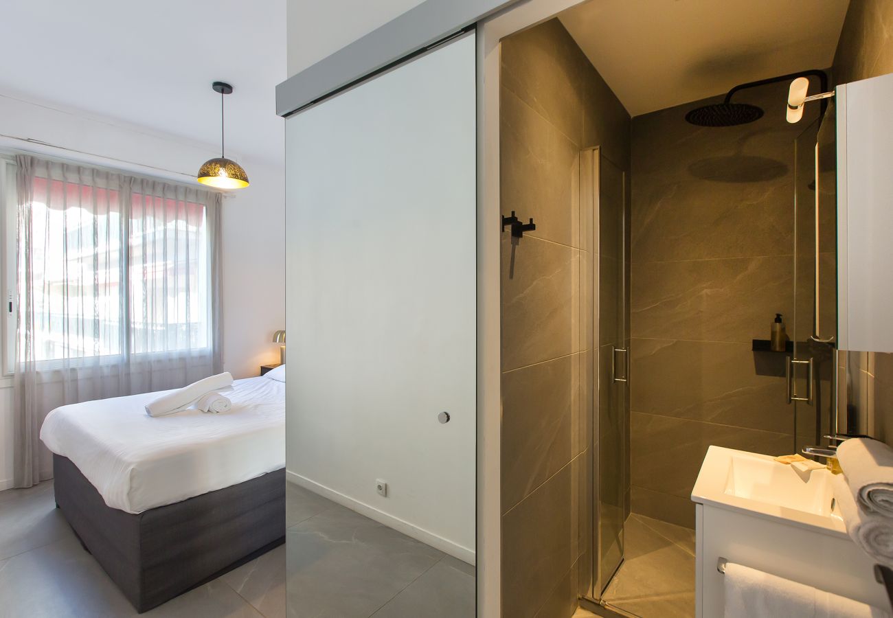 Apartment in Cannes - YELLOW DUBOY D'ANGERS 2 BEDROOMS