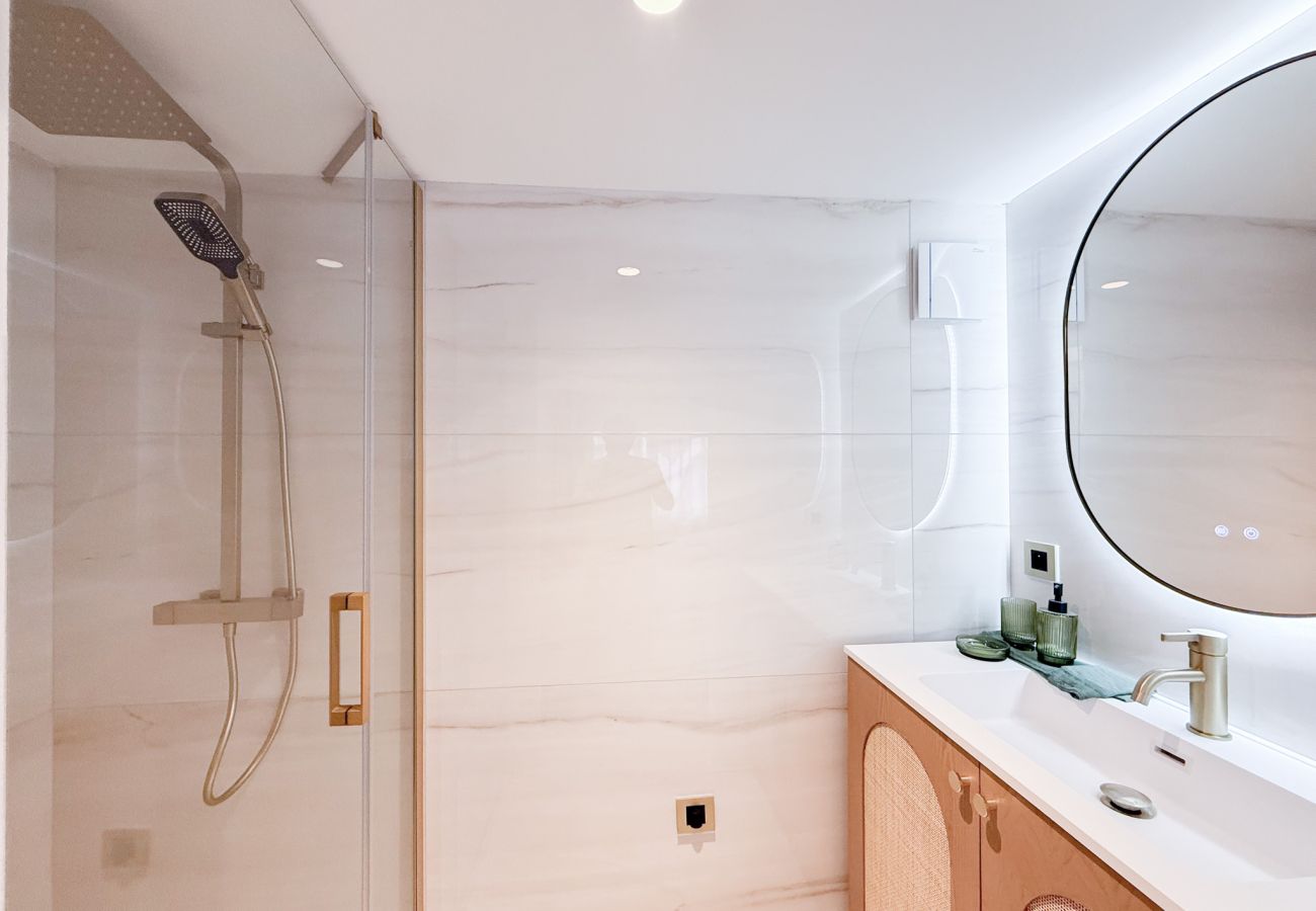 Apartment in Cannes - SEA FRONT CANNES CENTER