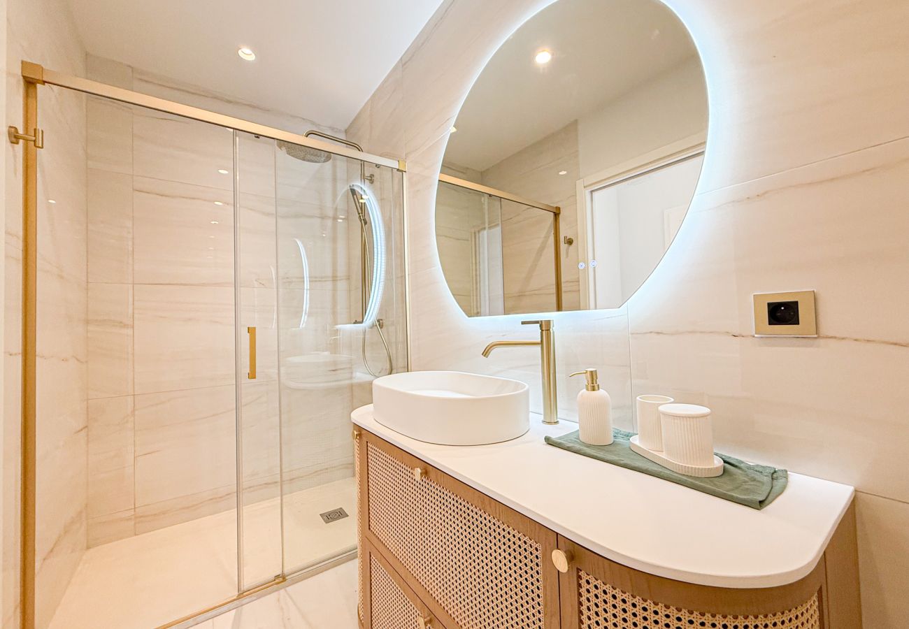Apartment in Cannes - SEA FRONT CANNES CENTER