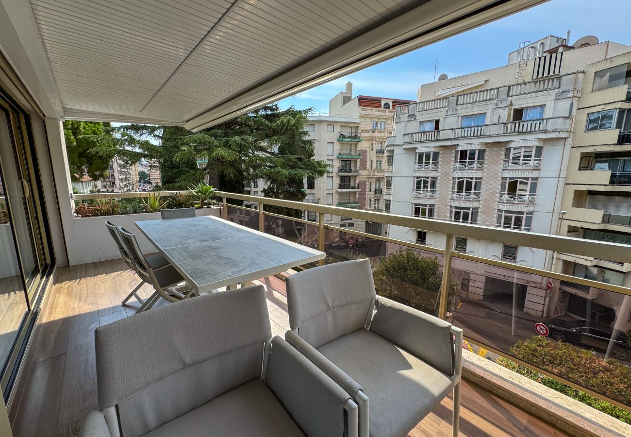 Apartment in Cannes - LUXURY EQUINOX 3 BEDROOMS