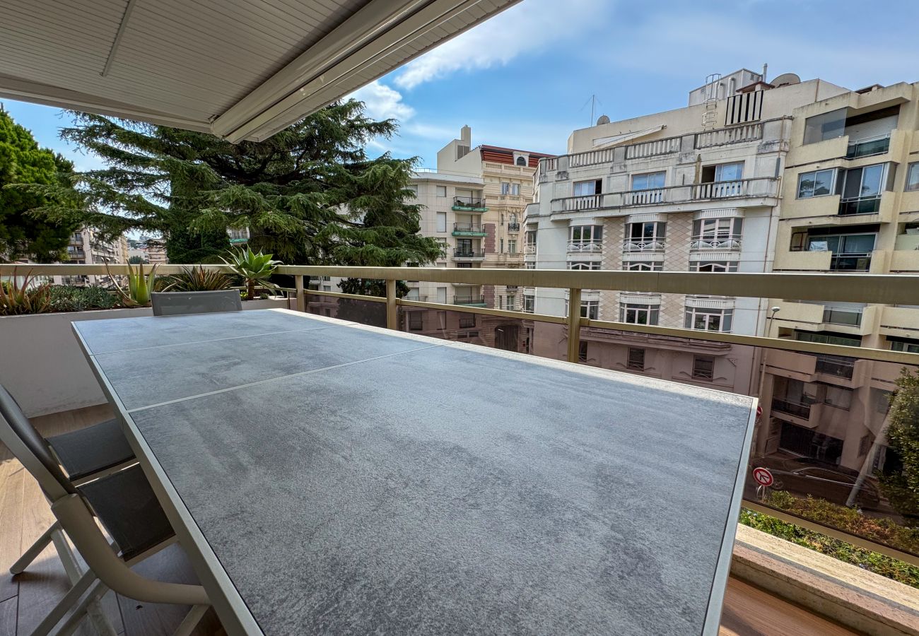 Apartment in Cannes - LUXURY EQUINOX 3 BEDROOMS