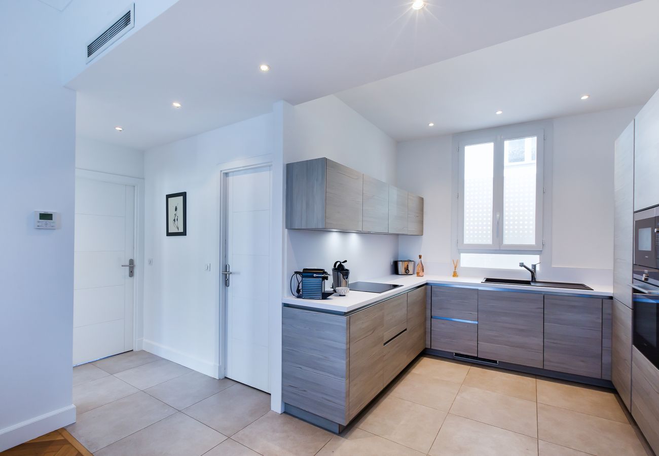 Apartment in Cannes - Le Forville Art Deco