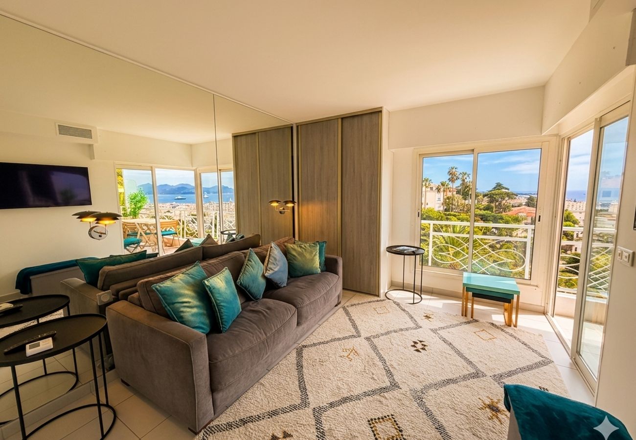 Apartment in Cannes - Sea View by Emma