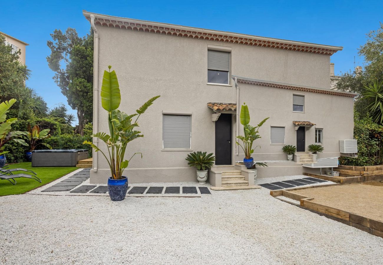 House in Cannes - L'Olivier by Emma