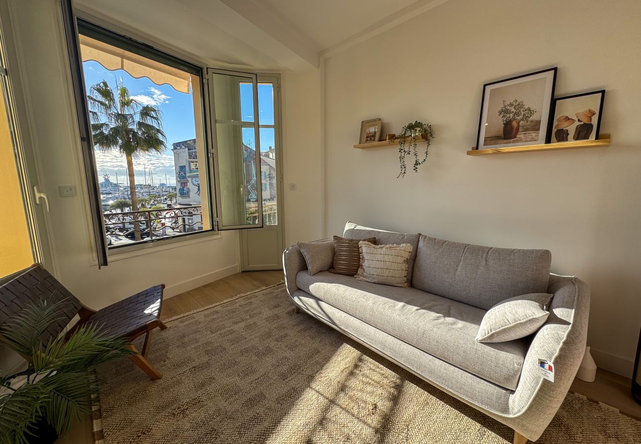 Appartement à Cannes - 5A - APARTMENT FACING PORT & TOWN HALL