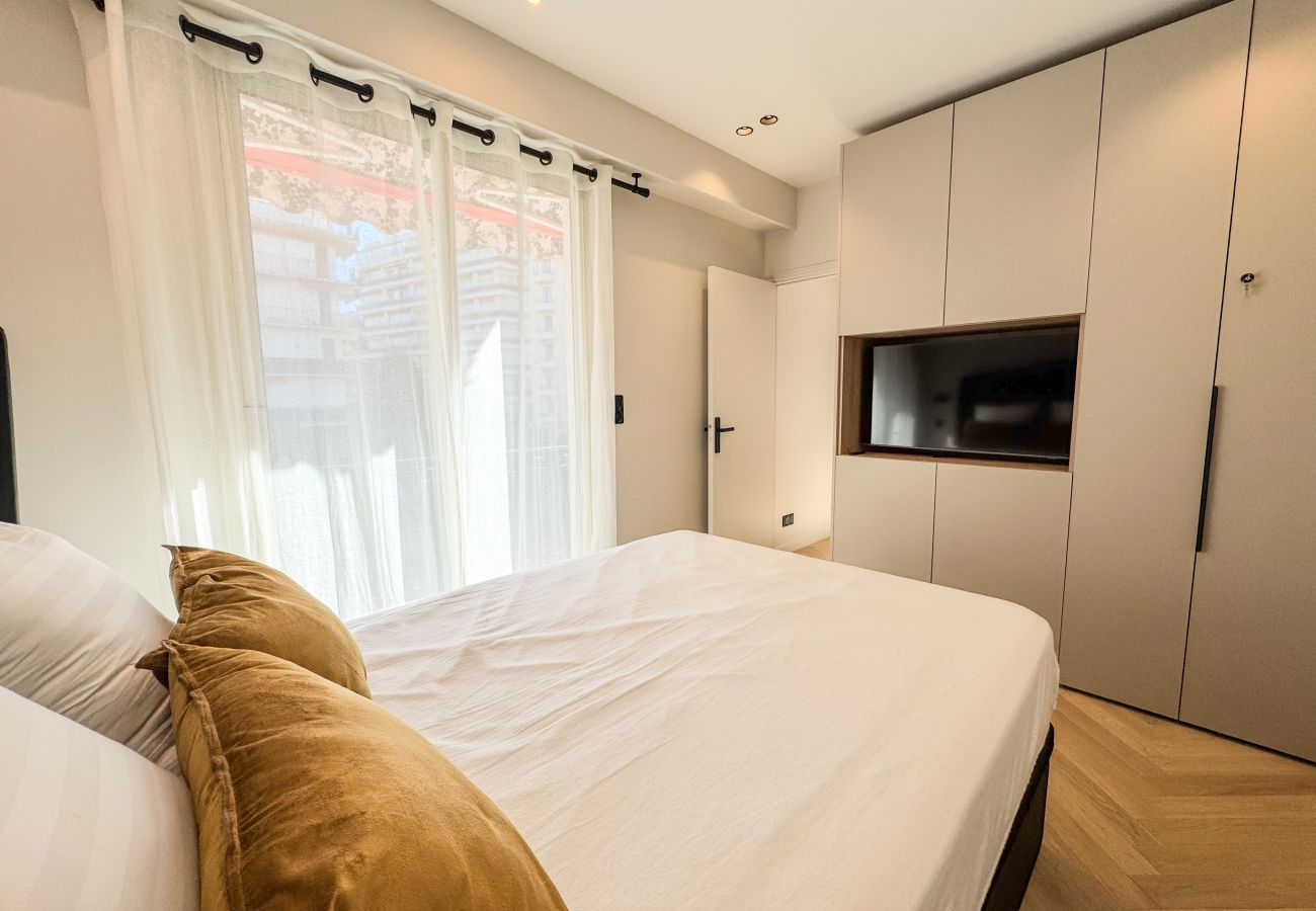 Appartement à Cannes - GRAY DUBOY D'ANGERS Luxury 3 bedrooms  Croisette B