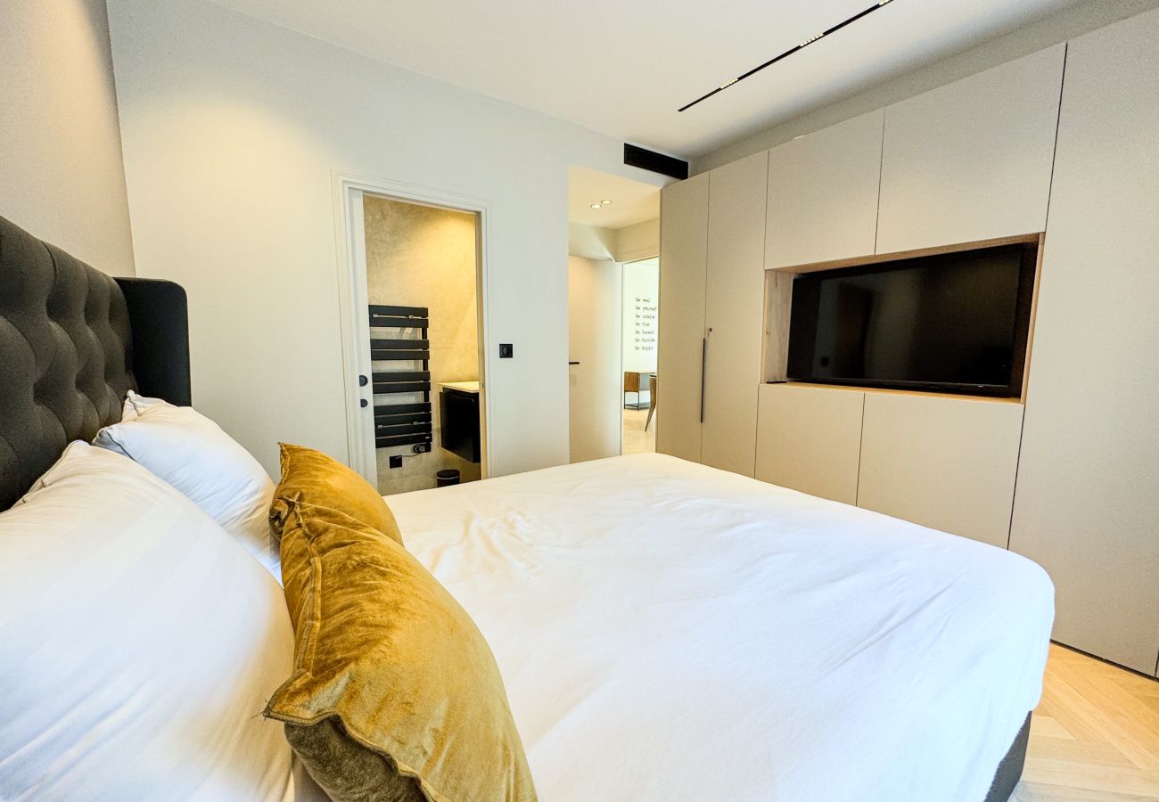 Appartement à Cannes - GRAY DUBOY D'ANGERS Luxury 3 bedrooms  Croisette B