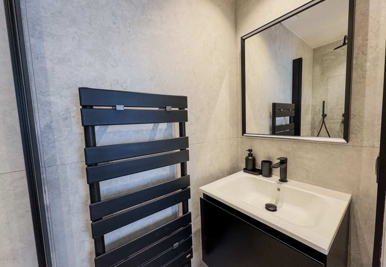Appartement à Cannes - GRAY DUBOY D'ANGERS Luxury 3 bedrooms  Croisette B
