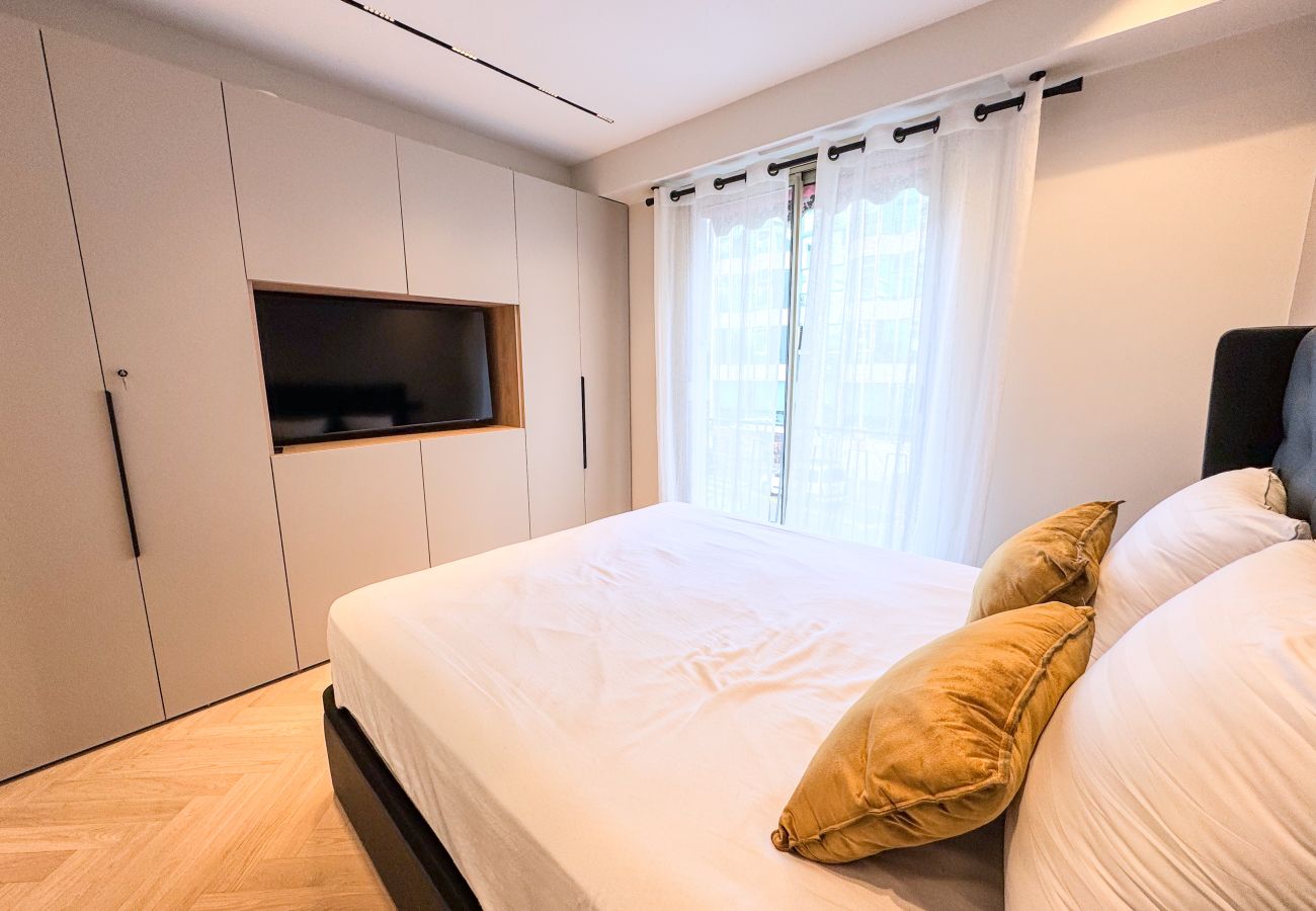Appartement à Cannes - GRAY DUBOY D'ANGERS Luxury 3 bedrooms  Croisette B