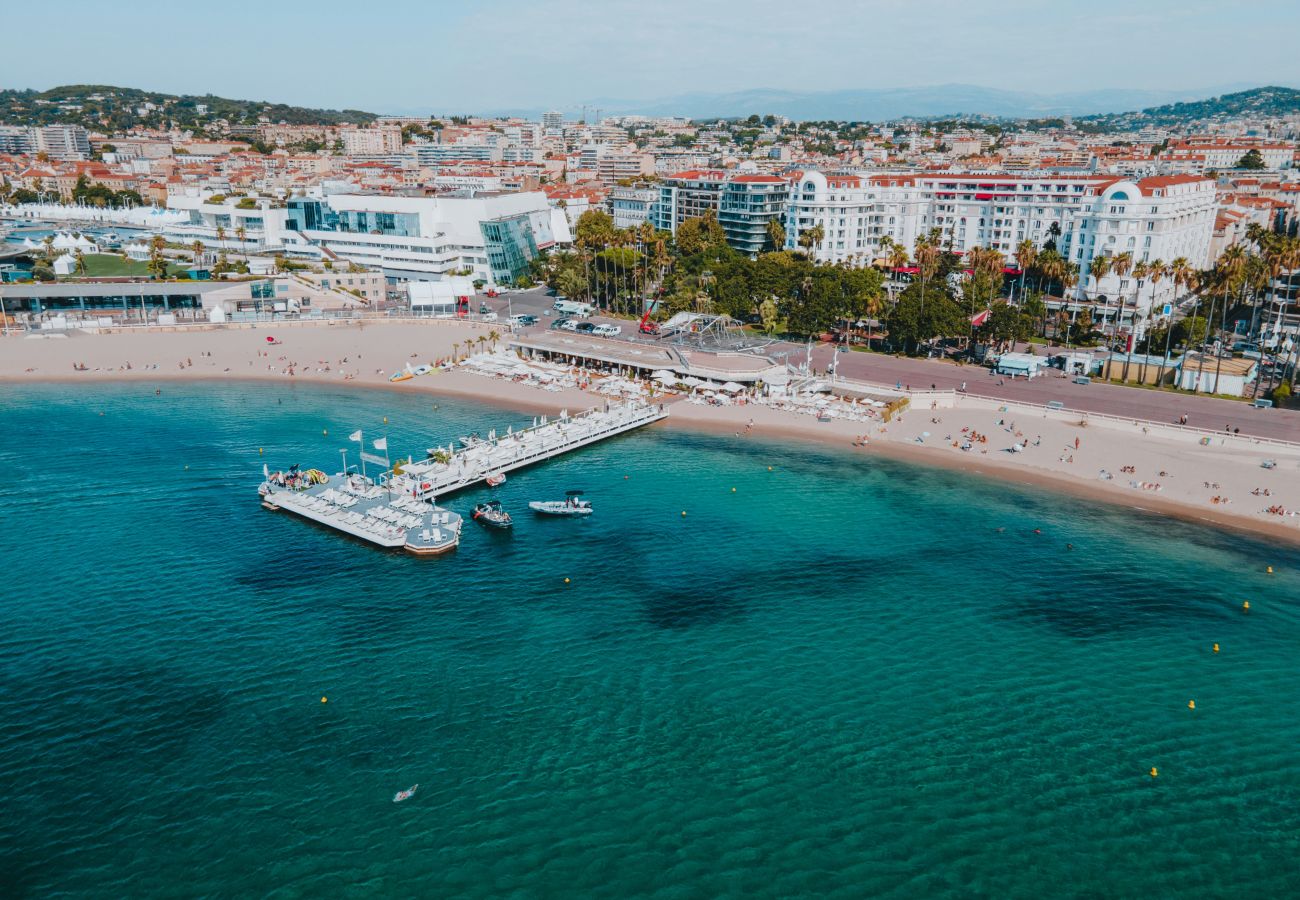 Appartement à Cannes - GRAY DUBOY D'ANGERS Luxury 3 bedrooms  Croisette B