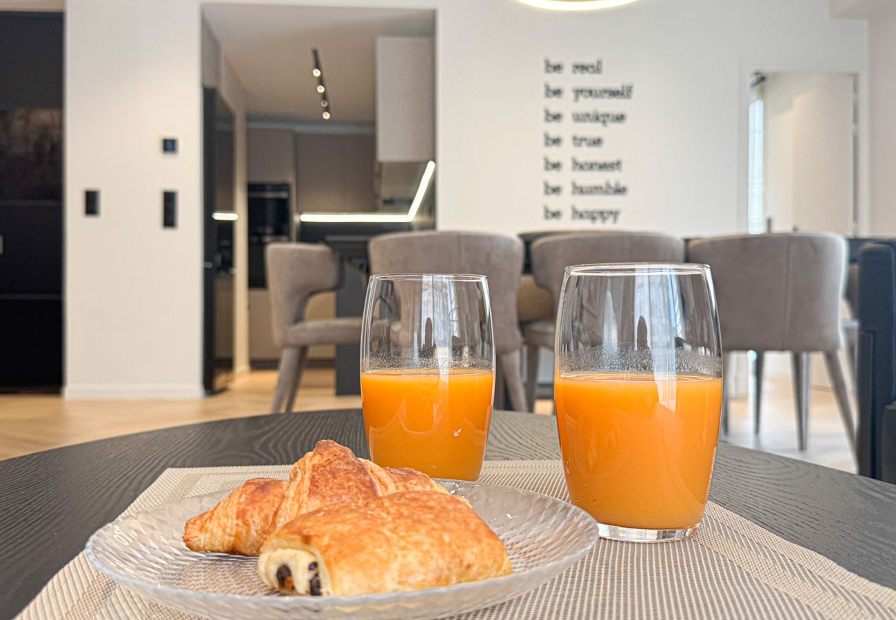Appartement à Cannes - GRAY DUBOY D'ANGERS Luxury 3 bedrooms  Croisette B