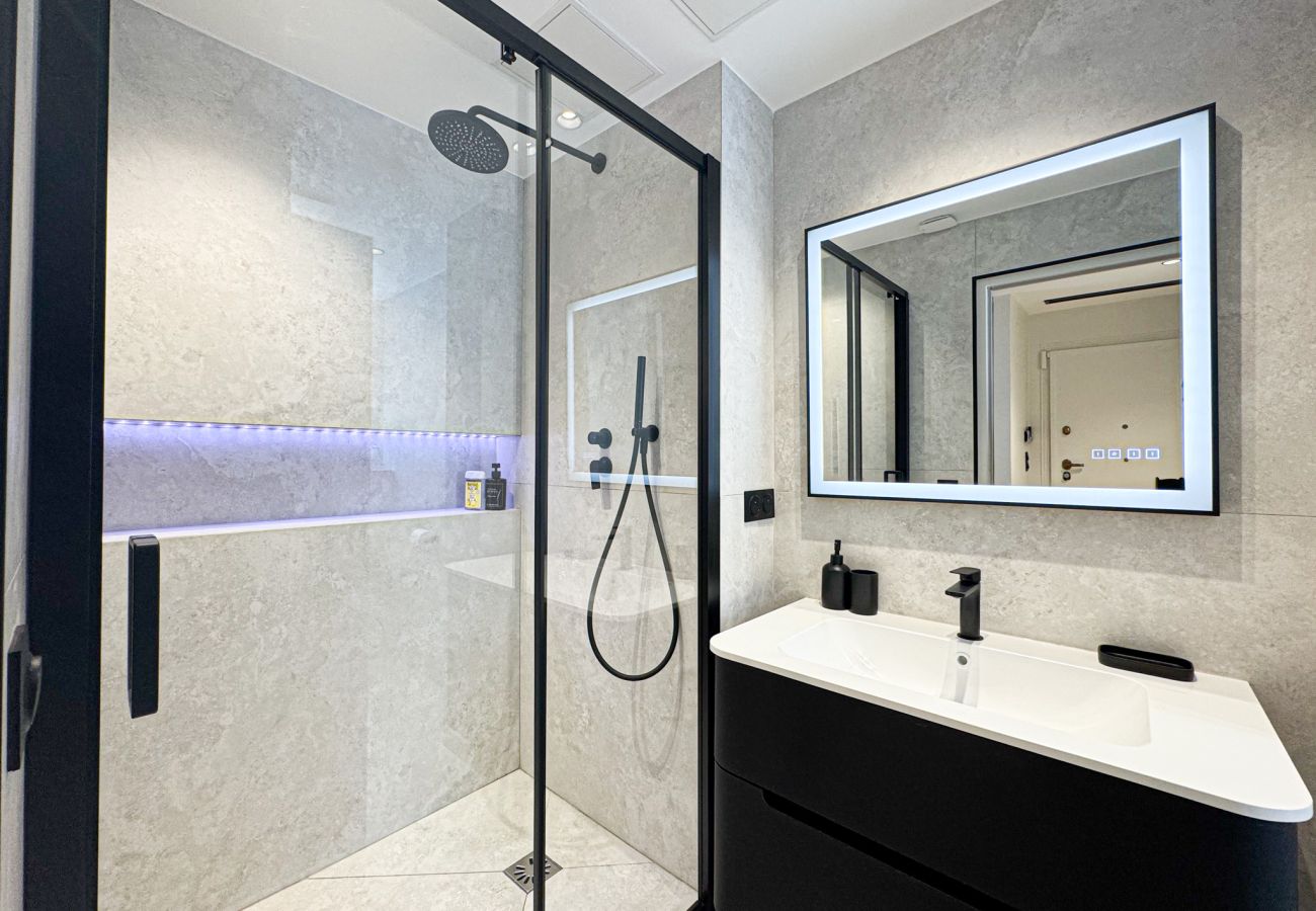Appartement à Cannes - GRAY DUBOY D'ANGERS Luxury 3 bedrooms  Croisette B