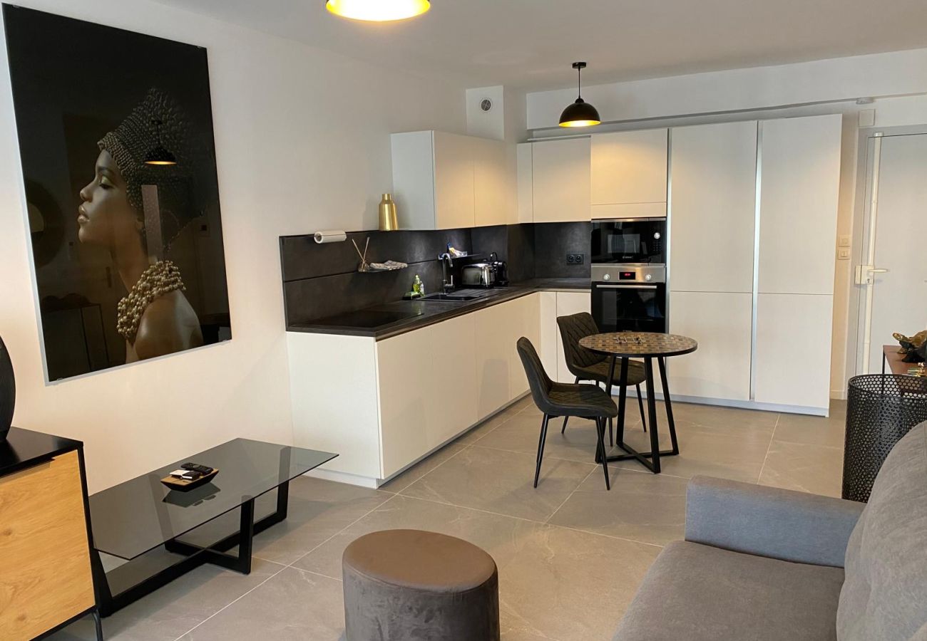Appartement à Cannes - BEAUTIFUL 1-BR APARTMENT - NEXT TO RUE D'ANTIBES