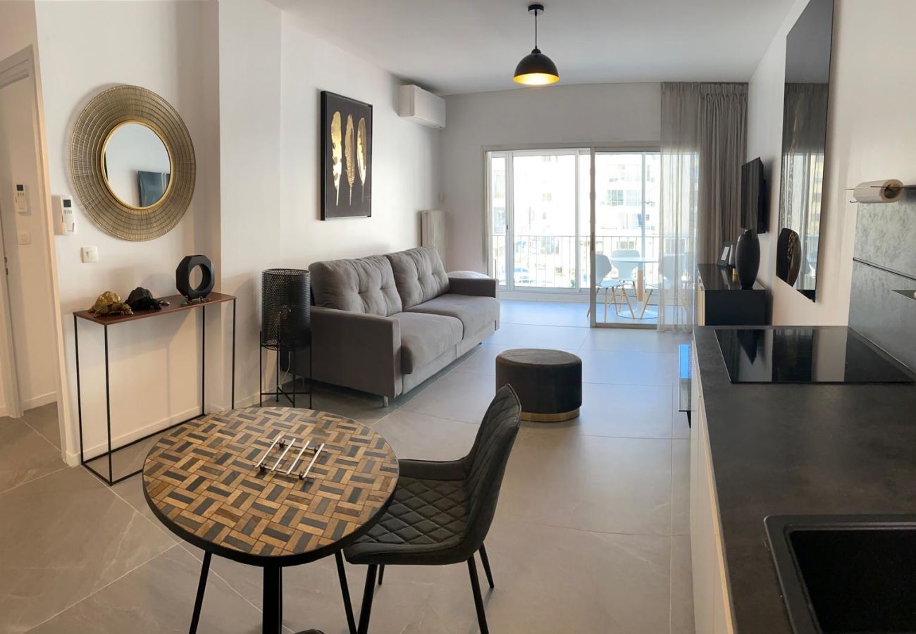 Appartement à Cannes - BEAUTIFUL 1-BR APARTMENT - NEXT TO RUE D'ANTIBES