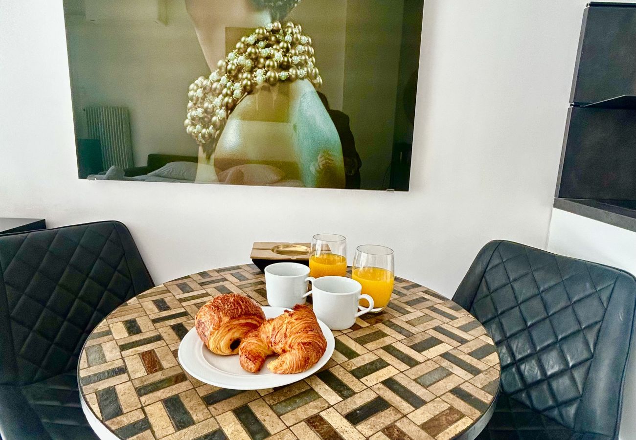 Appartement à Cannes - BEAUTIFUL 1-BR APARTMENT - NEXT TO RUE D'ANTIBES