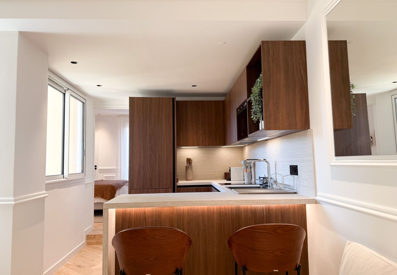 Appartement à Cannes - The Forville – Elegant 2-Bedroom Apartment