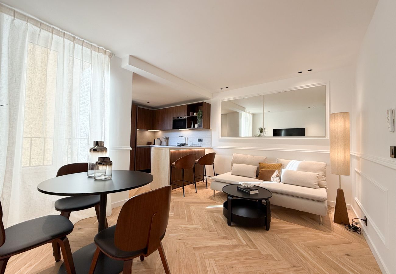 Appartement à Cannes - The Forville – Elegant 2-Bedroom Apartment