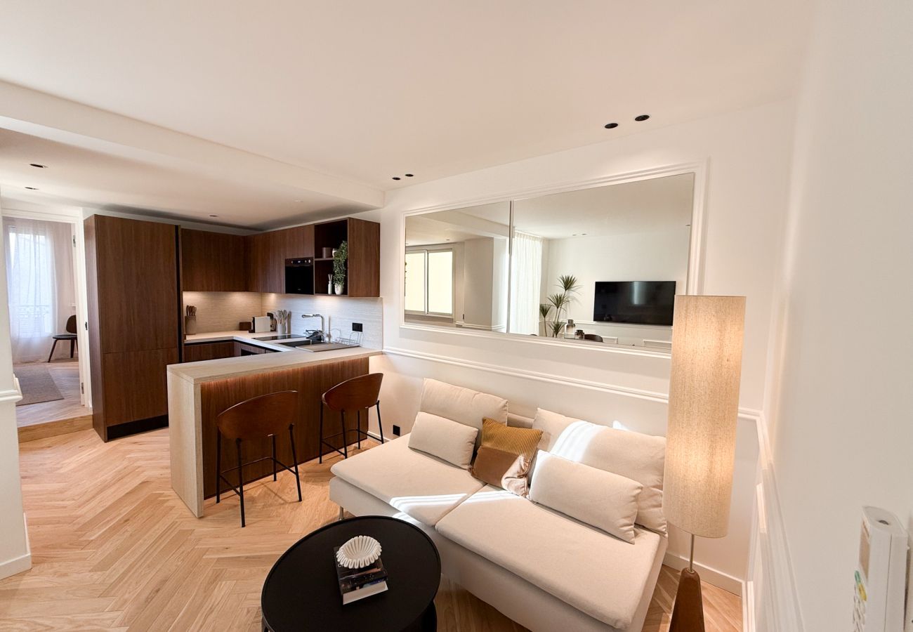 Appartement à Cannes - The Forville – Elegant 2-Bedroom Apartment