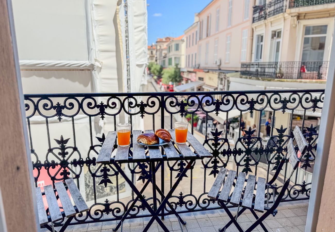 Appartement à Cannes - RED DOOR Forville Market View
